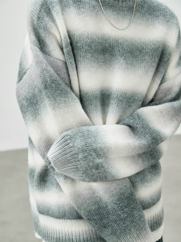 Suéter suelto con rayas ombre para hombre-2