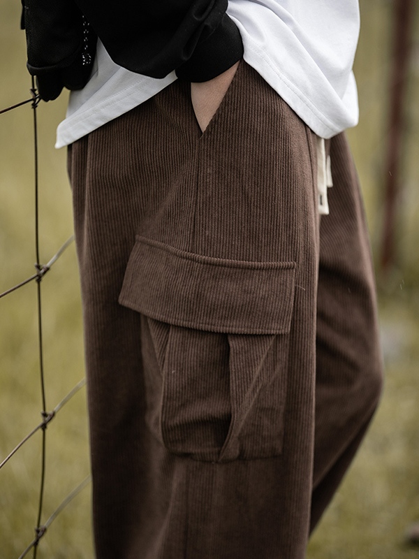 Pantalones cargo con cordones y bolsillo con solapa de pana para hombre-6