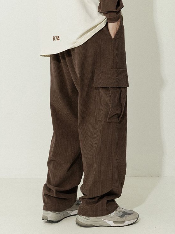 Pantalones cargo con cordones y bolsillo con solapa de pana para hombre-4